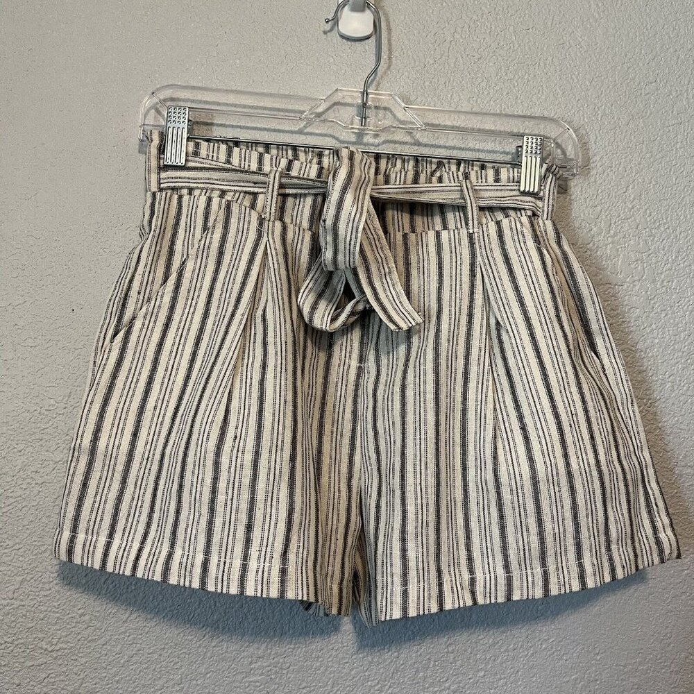 Ci Sono Ivory Striped paper bag waist linen blend shorts Size small